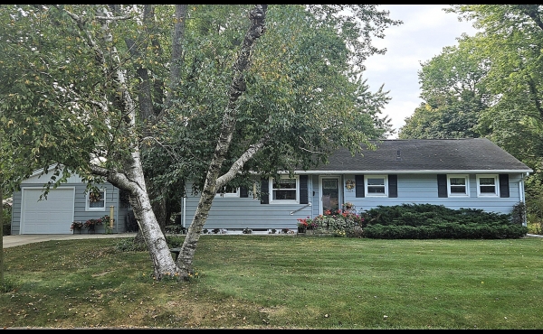 Spacious Move in Ready Ranch!