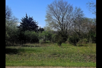 3 Contiguous Lots in Lost Lake!